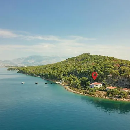 3 Bedroom Nice In * Split