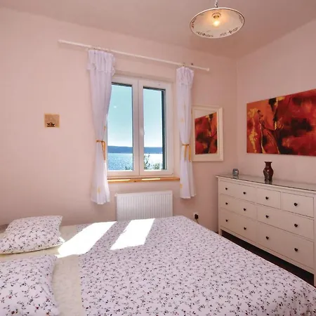 3 Bedroom Nice In *